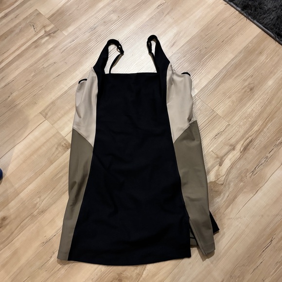 Abercrombie YPB sculptLUX Mini Dress - Picture 2 of 7